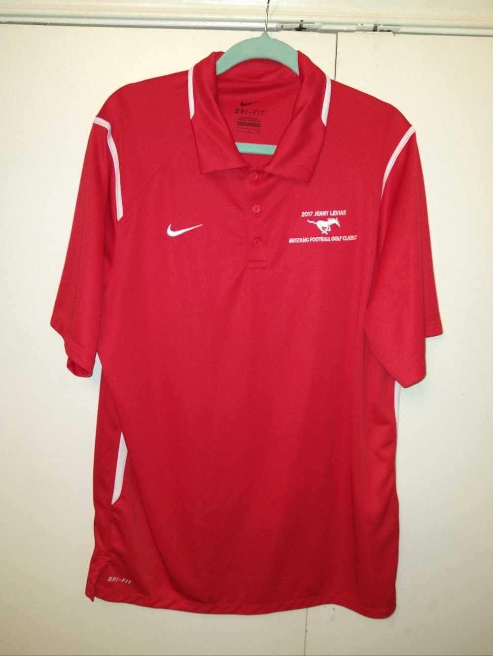 Nike Dri-Fit Red Short Sleeve Polo Shirt Men's sz Large W/Logo.